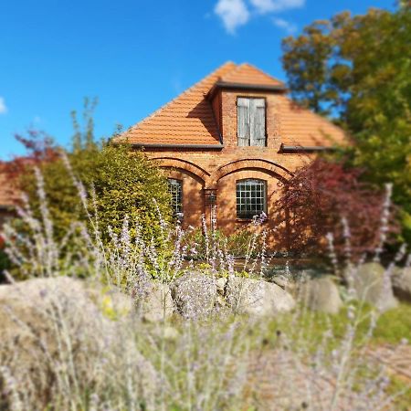 Bed and Breakfast Hochzeitsschmiede Gross Dratow Exterior foto
